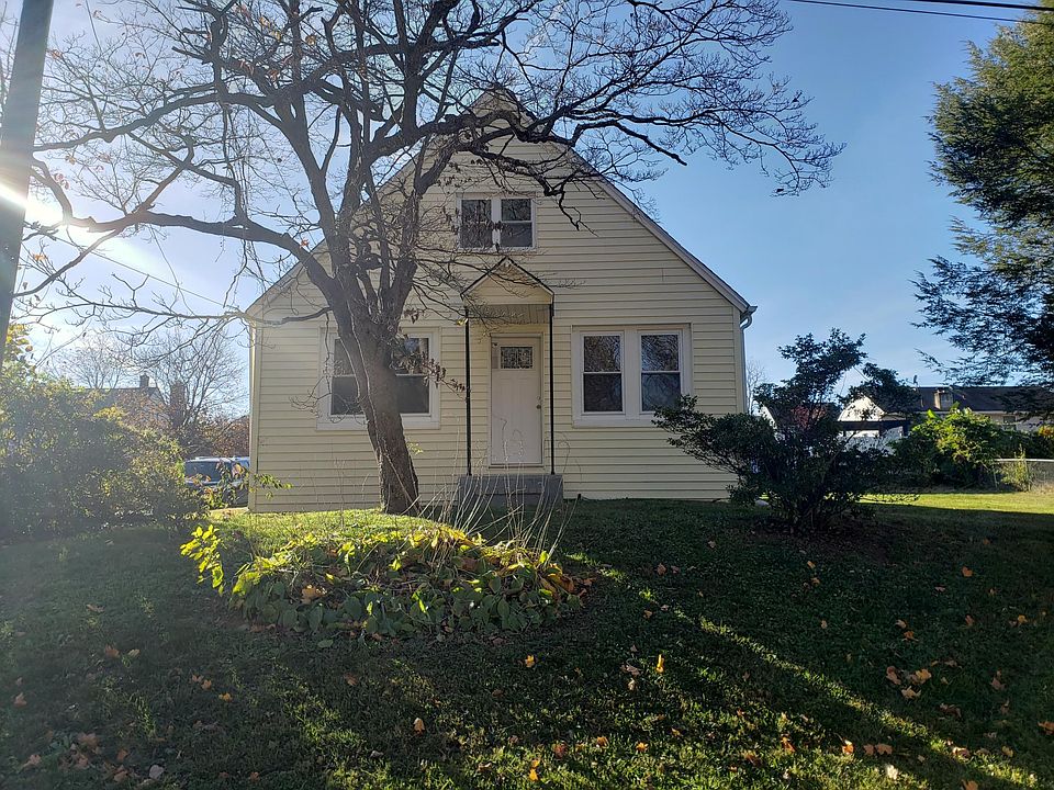 1st image of 701 Hillside Ave