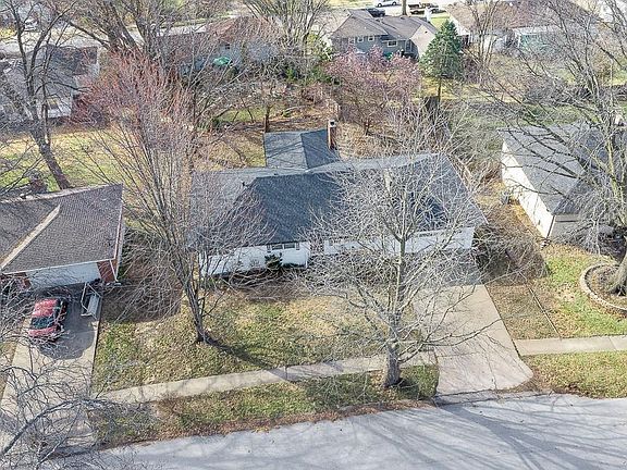 2nd image of 8009 Freeman Ave