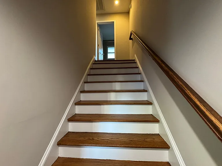 422 State St #4 — Photo 8