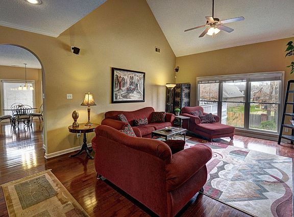 3rd image of 10412 Trail Hill Ln