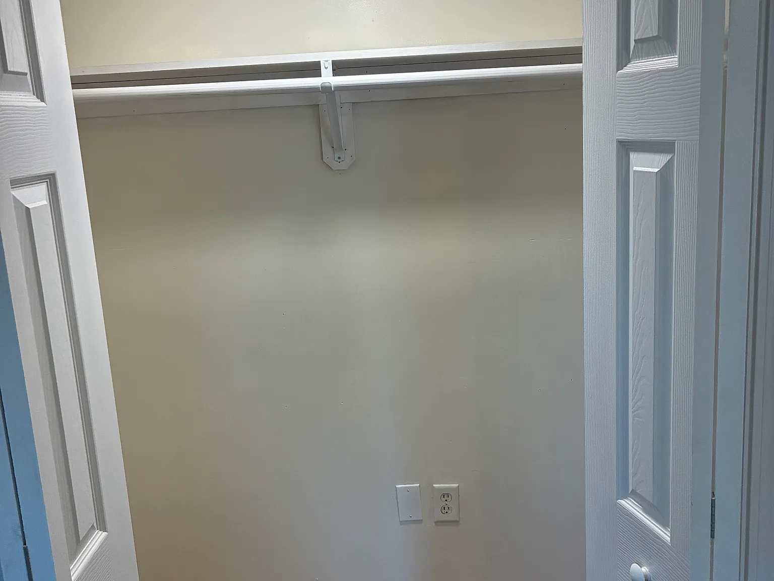 3 bed, $2,900 — Photo 2