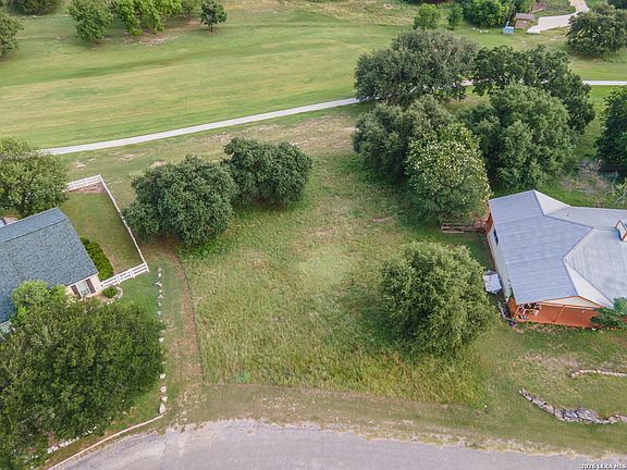 2nd image of TBD Oak Hills Dr LOT 14