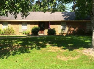 1957 Hamilton Blvd, Jackson, MS 39213