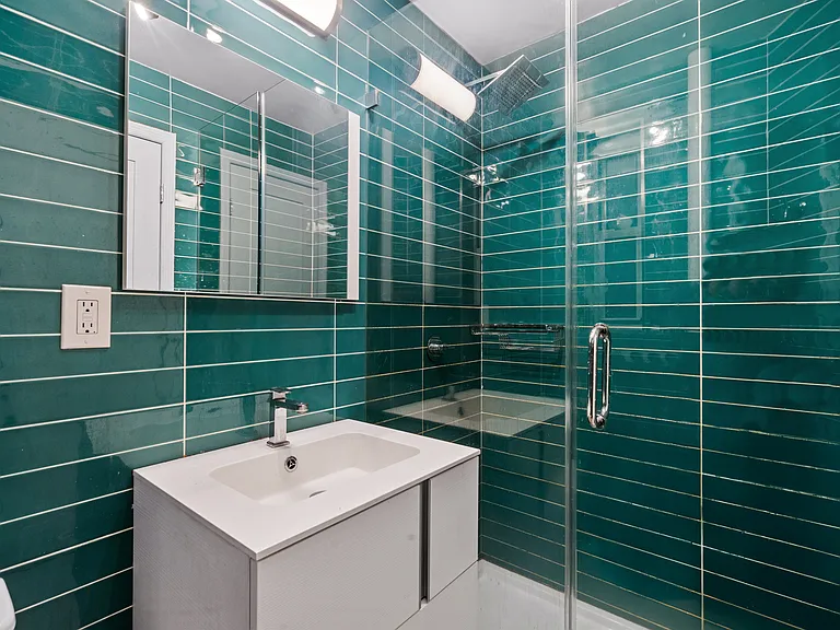 723 11th Ave #3B — Photo 14