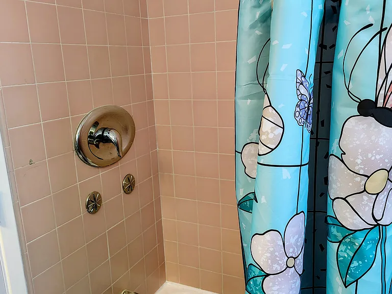 1217 S Orange Grove Ave #7 — Photo 9