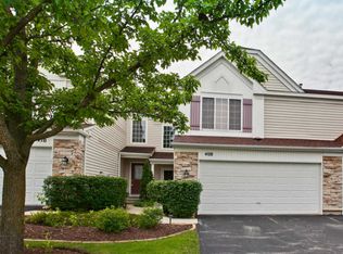 408 Locksley Dr #0, Streamwood, IL 60107