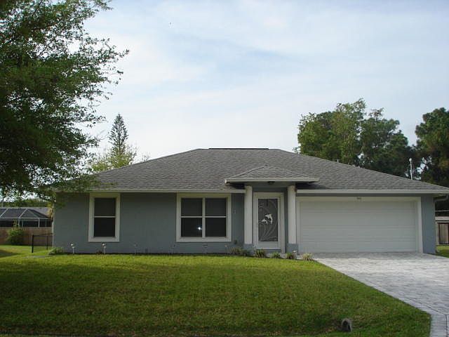 1st image of 544 NW Goldcoast Ave
