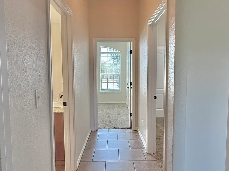 2007 Lindsey Dr — Photo 14