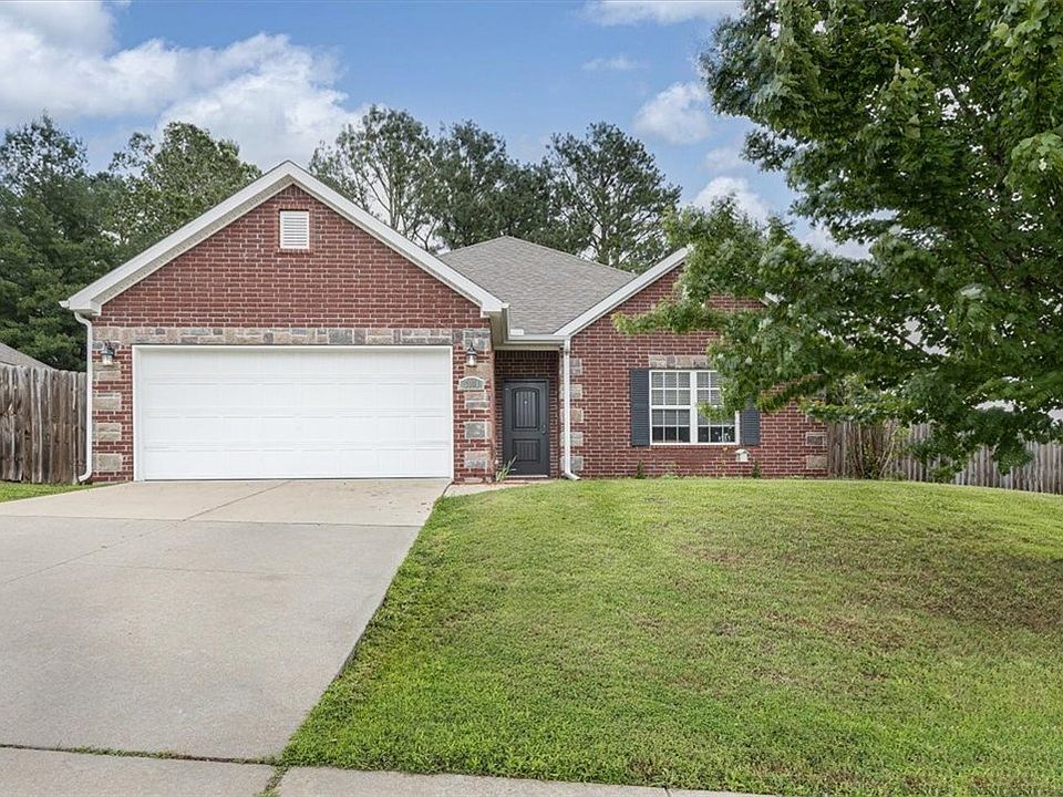 1st image of 3001 Hook Ln