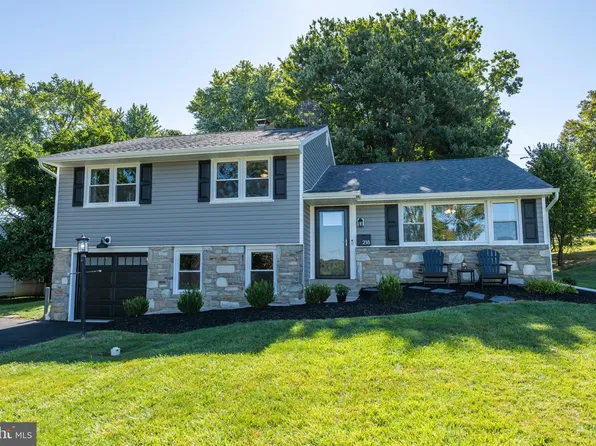 218 Preston Rd, Flourtown, PA 19031