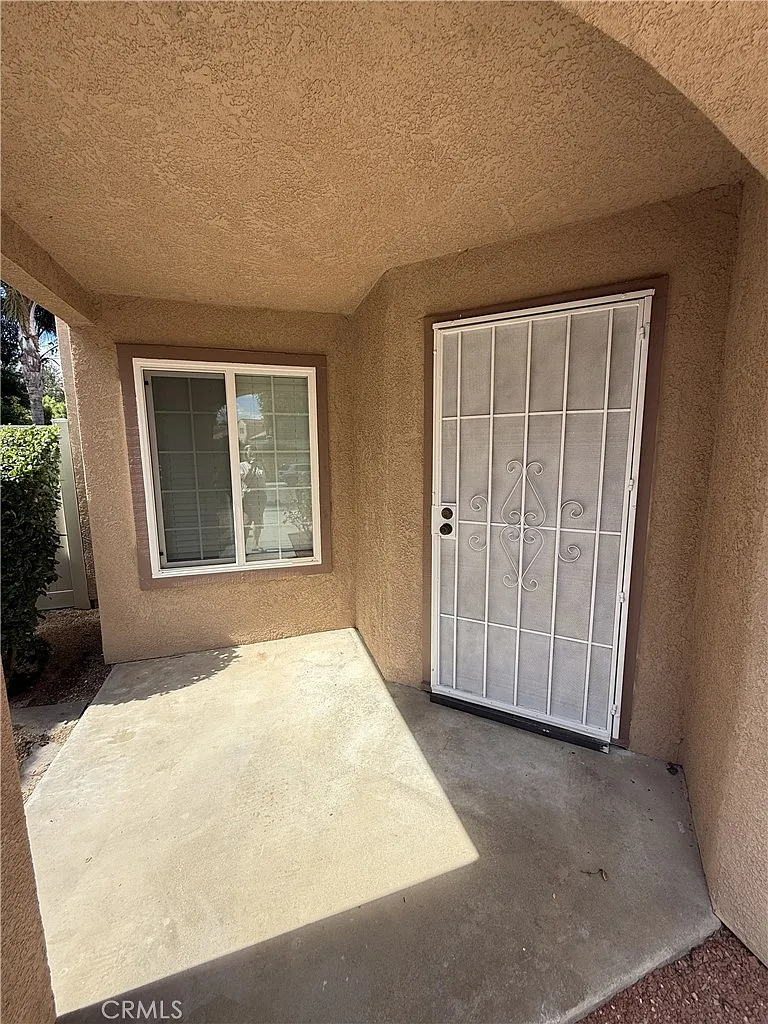 2 bed, 920 sqft, $2,995 — Photo 2
