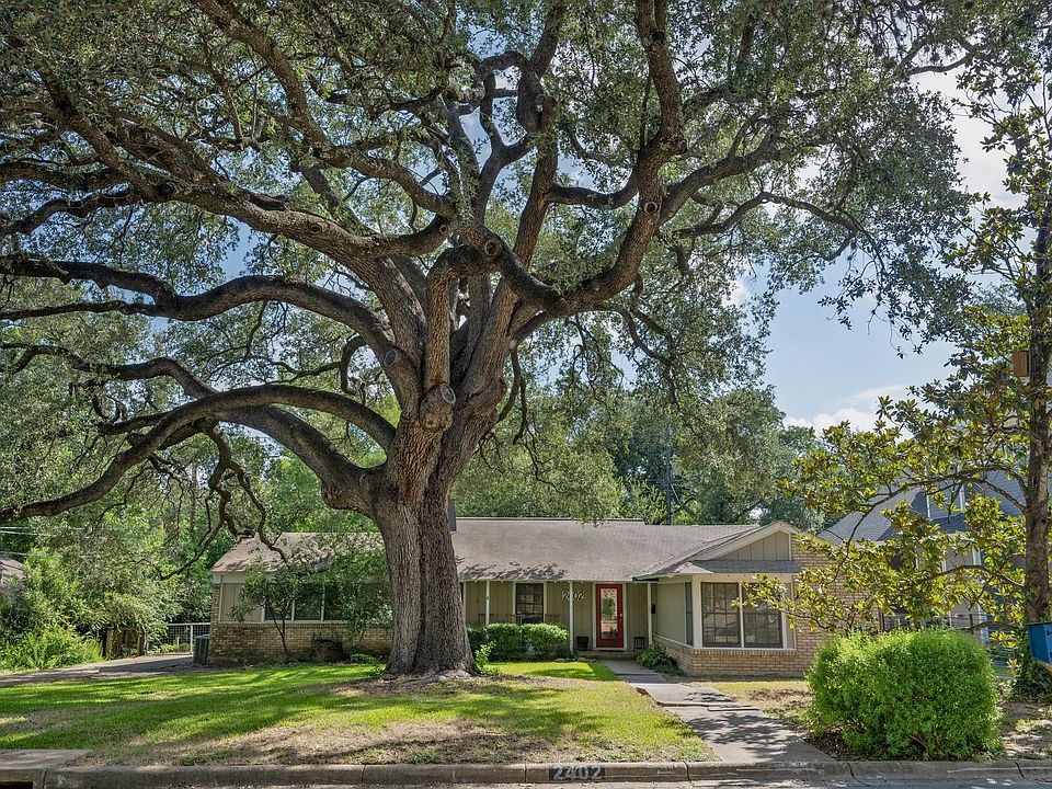 1st image of 2402 Elmglen Dr