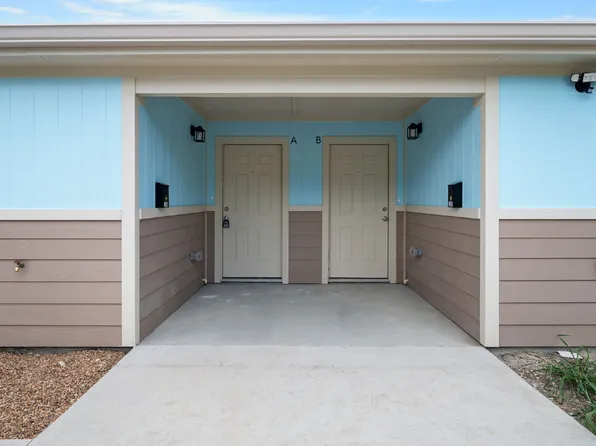 201 S Commerce St, Mart, TX