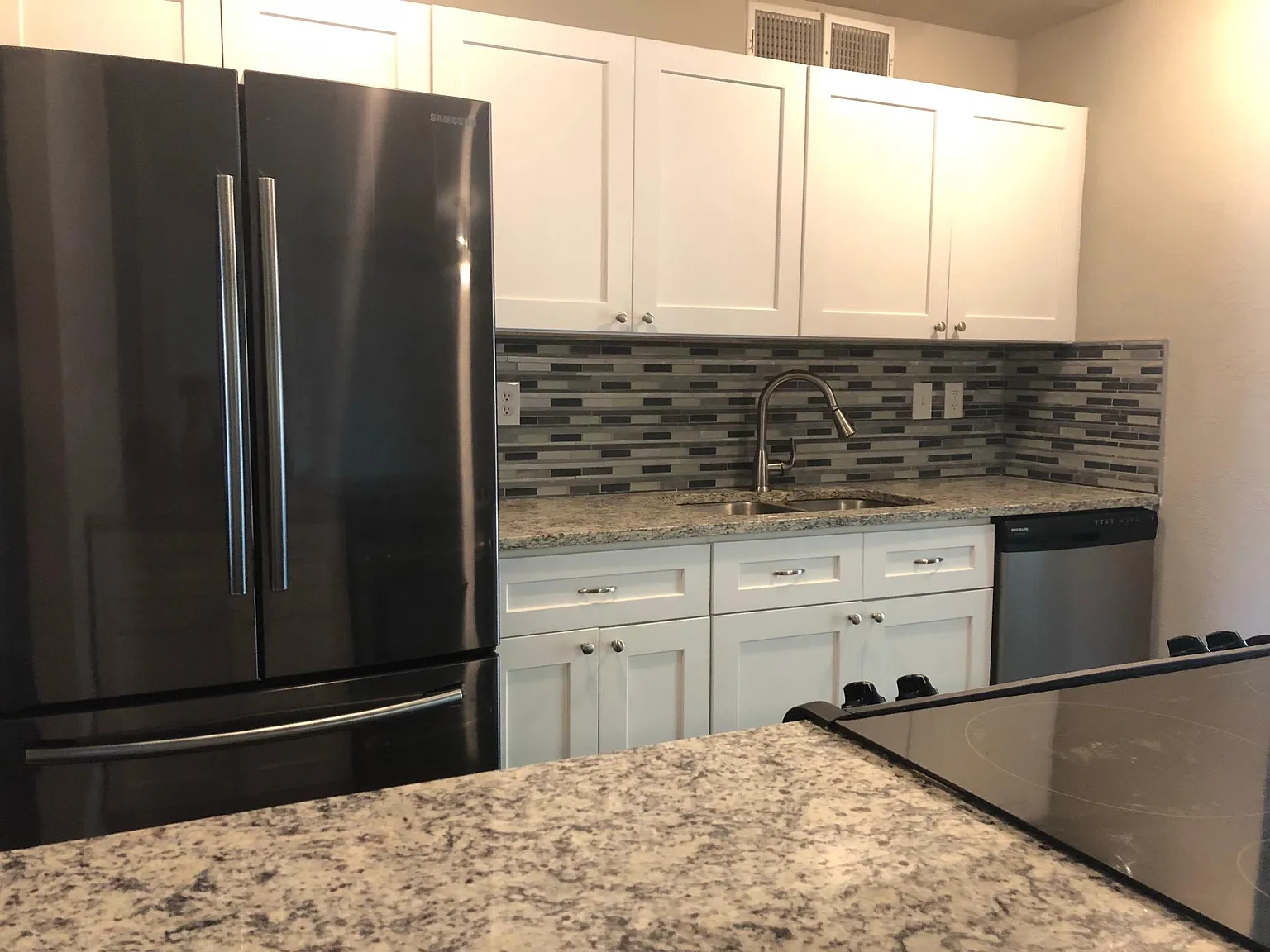 3 bed, 1538 sqft, $2,000 — Photo 2