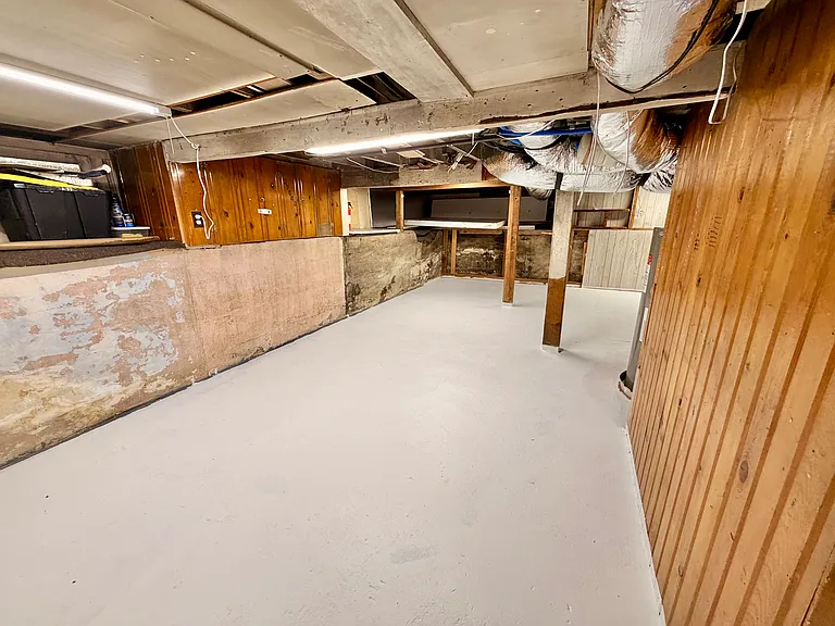 2419 W Regan Ave — Photo 37
