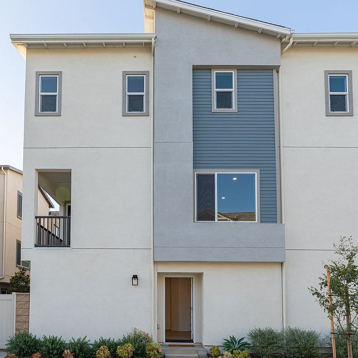 1st image of 2539 Dorris St