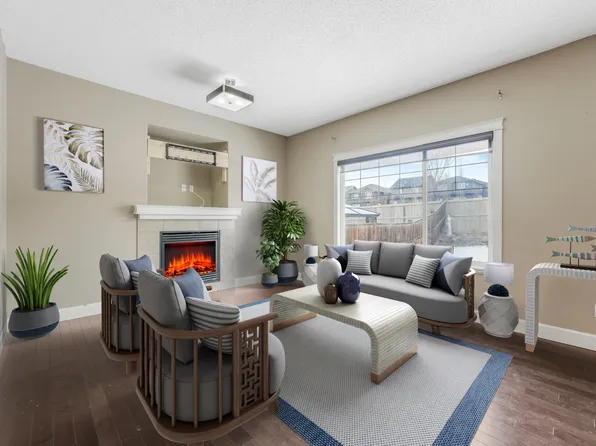 1927 67th St SW, Edmonton, AB T6X 0L9