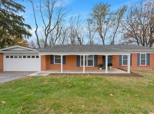 1533 Craig Rd, Saint Louis, MO 63146
