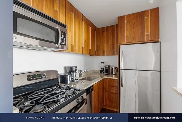 Rented by The Blueground | media 32