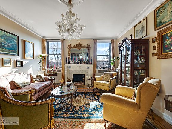 3rd image of 50 Park Ter W APT 5C