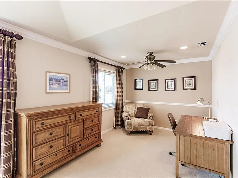 7859 Berkshire Pines Dr — Photo 23