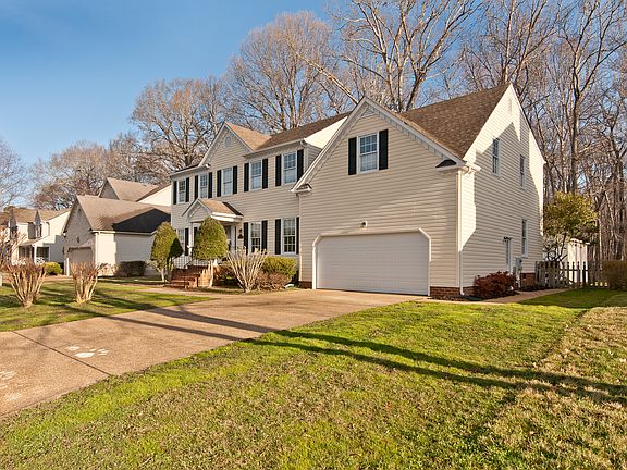 2nd image of 213 Pasture Ln