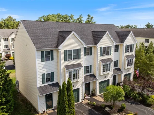 9 Partridge Ln #A, Salisbury, MA 01952