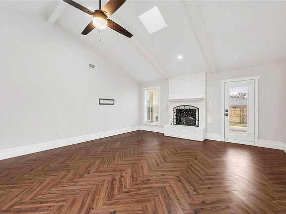 4th image of 2605 Hollow Oak Cir