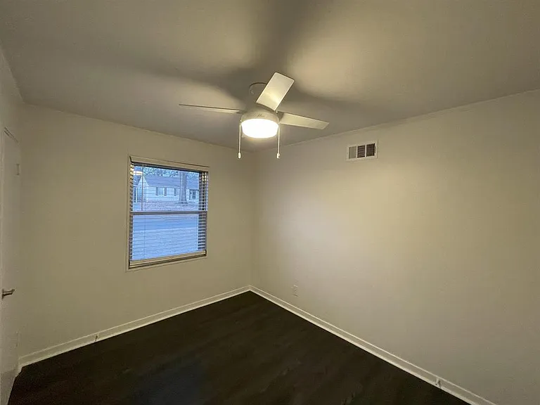 4967 Kimball Ave — Photo 16