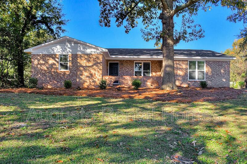 1st image of 121 Sunnywood Dr