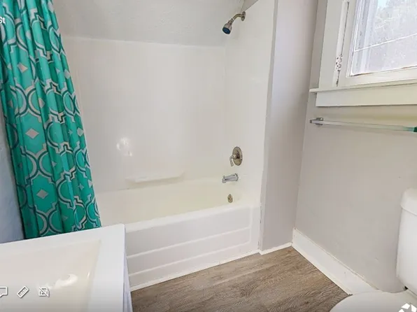 36 Lake St, Akron, OH 44301