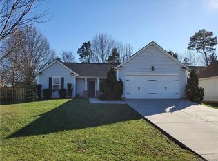 11124 White Stag Dr, Charlotte, NC 28269