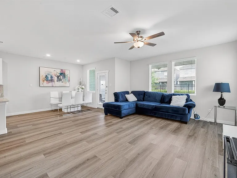 14839 Slow River Ave — Photo 8