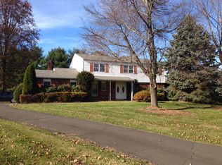 22 Juniper Dr, Richboro, PA