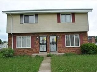 10405 W Daphne St, Milwaukee, WI 53224