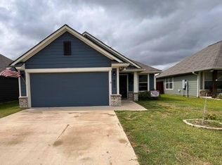 1209 High St, Navasota, TX 77868