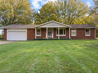 7106 Risden Rd, Vermilion, OH 44089