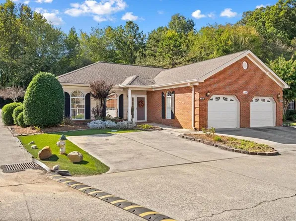 1709 Chestnut Oak Dr, Dalton, GA 30721