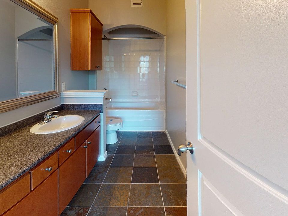 1st image of 80 West St #1218