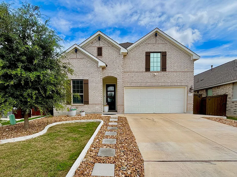 12511 Yellowstone Point