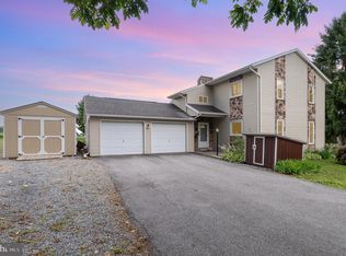 861 Franklin Dr, Manheim, PA 17545