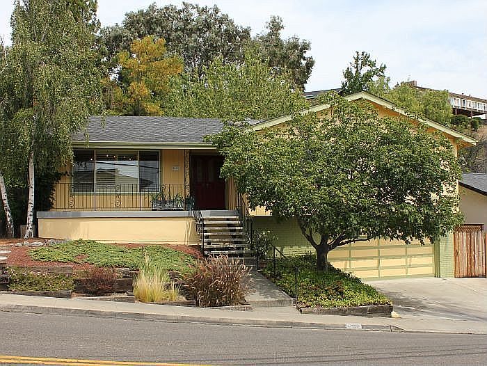 2416 Melendy Dr, San Carlos