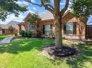 2084 Barret Dr, Frisco, TX 75033
