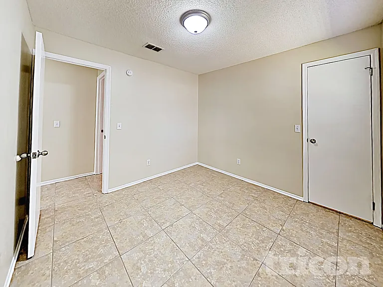 1248 E Cleveland Ave — Photo 14