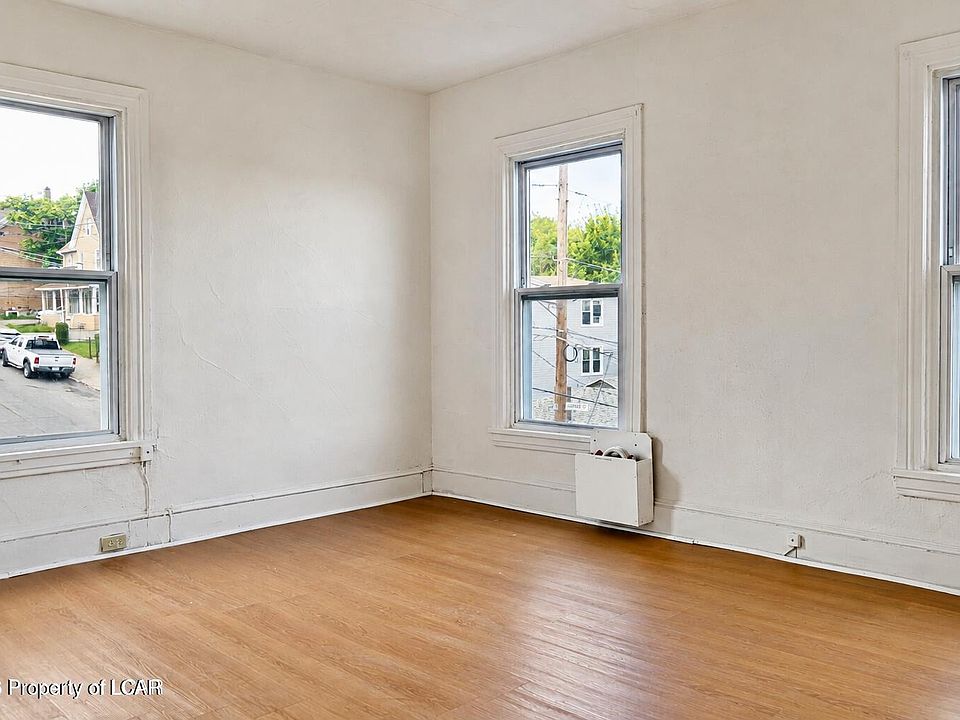 1st image of 538 Carson St 2