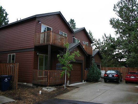 3rd image of 20511 Brentwood Ave Unit 2