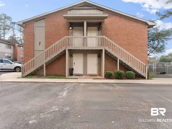 512 Lake Forest Blvd APT 124F, Daphne, AL 36526
