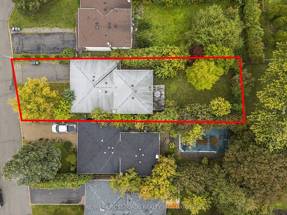 2nd image of 10 Doverwood Ct
