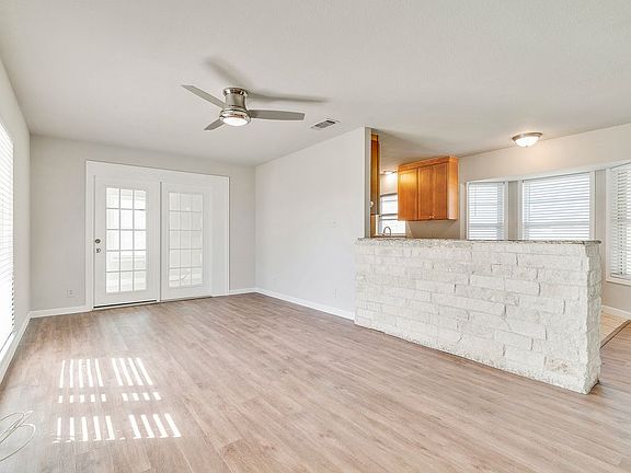 5th image of 4303 Sun Gate St
