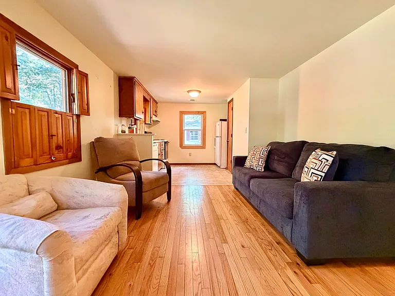 18587 Sylvan Dr — Photo 4